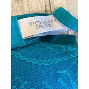 Victorias Secret Miraculous Plunge Push Up Bra Teal Blue Lace 34B